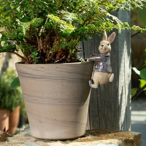 Benjamin Bunny Pot Buddy