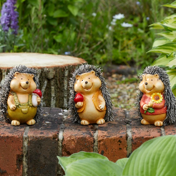 Baby Hoglet Garden Ornament - image 1