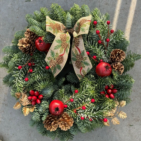 Forest Foraging Wreath - 12"