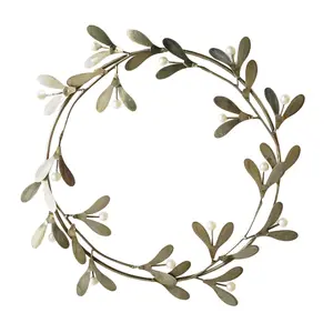 Ivyline Mistletoe Wreath - Gold