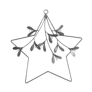 Ivyline Star Mistletoe Wreath - Galvanised