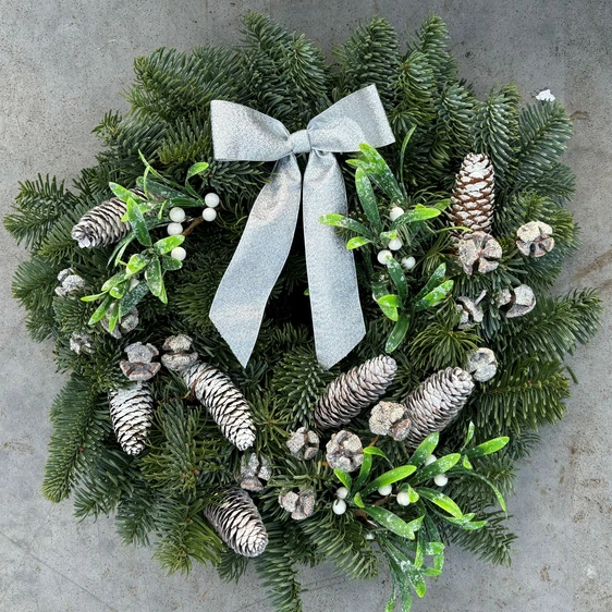 Mistletoe Wreath